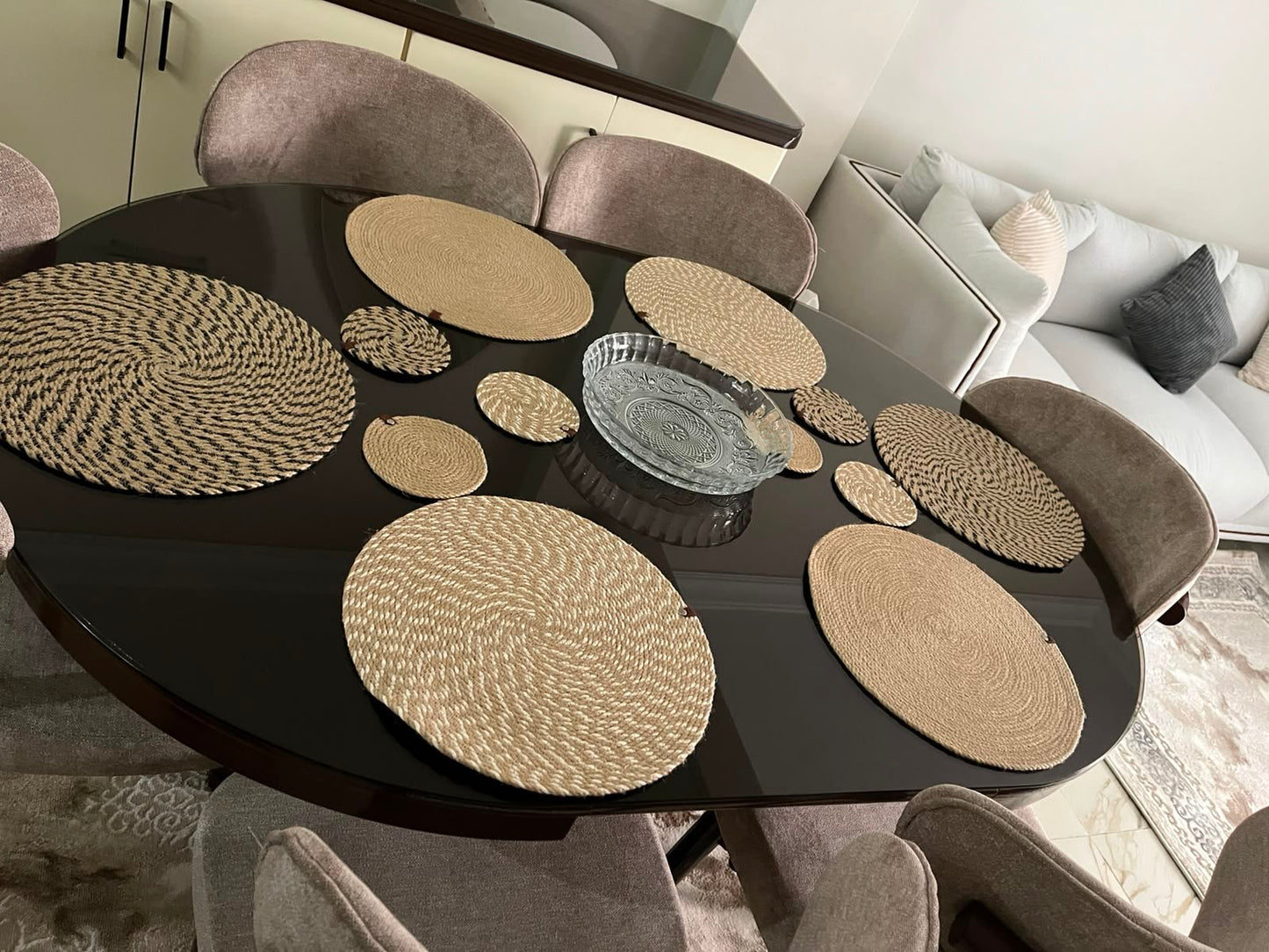 4 placemats size 30cm