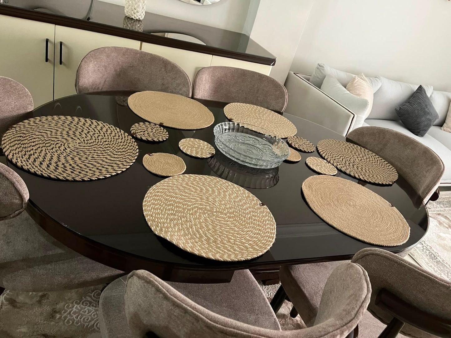 4 placemats size 30cm